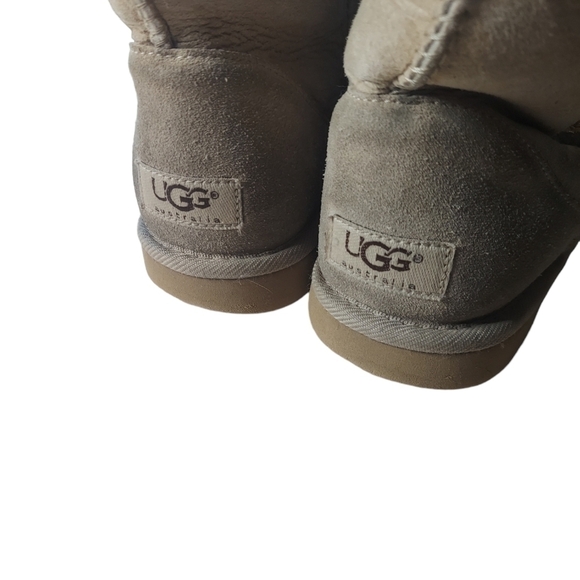 6 UGG tan boots - Picture 5 of 8